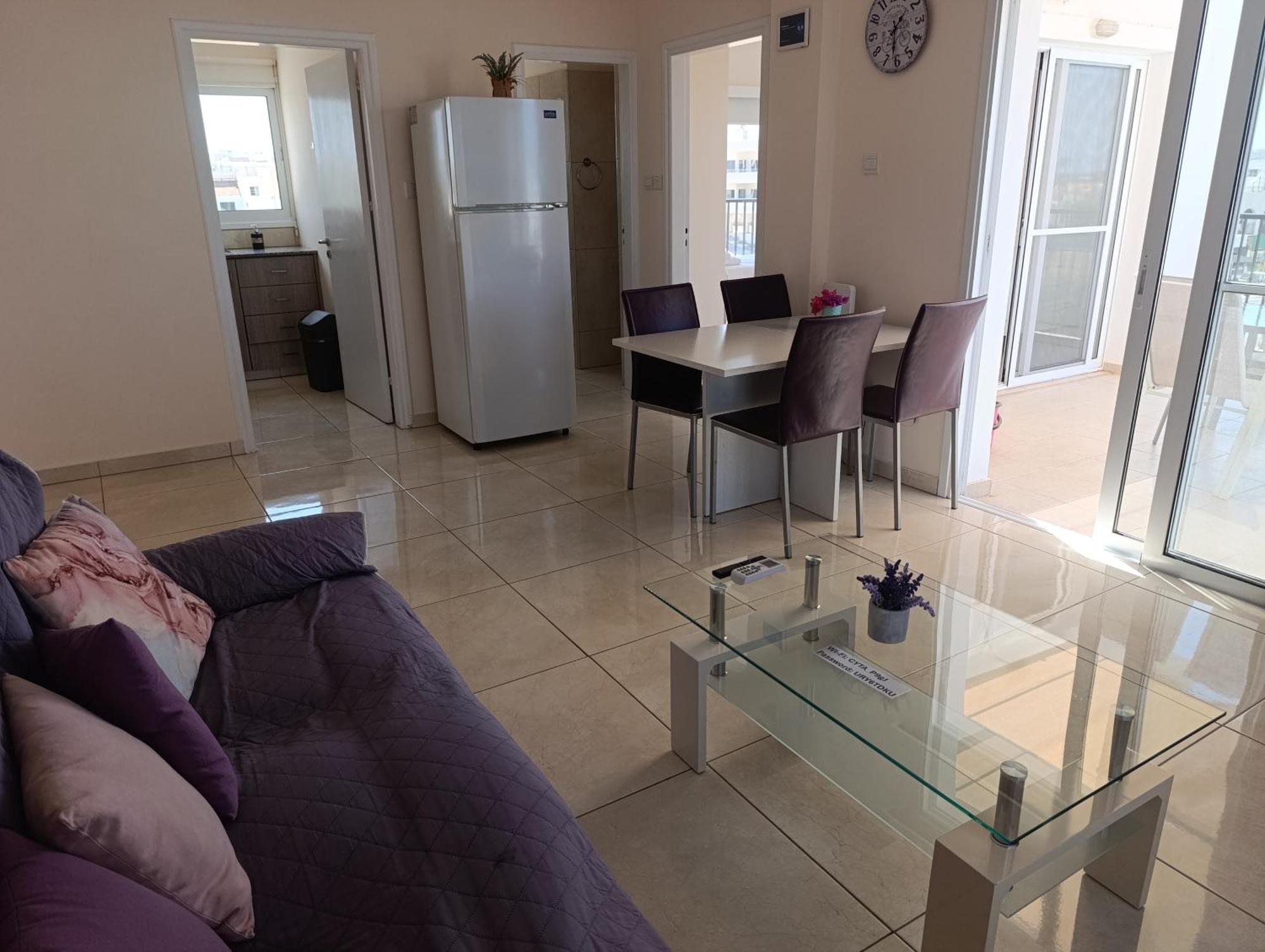 Adalena Court Apartment Paralimni Bagian luar foto